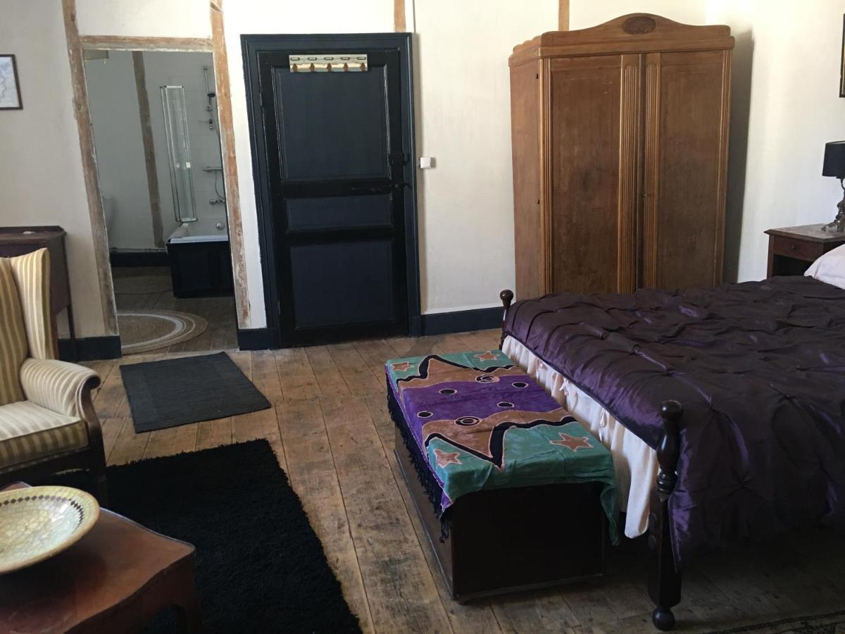 Townhouse 26 Chambres D'Hotes Civray Hotel Esterno foto